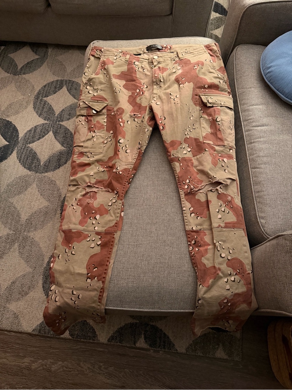 AMIRI MX1 RIPPED DENIM JEANS SIZE 38 (DESERT CAMO)